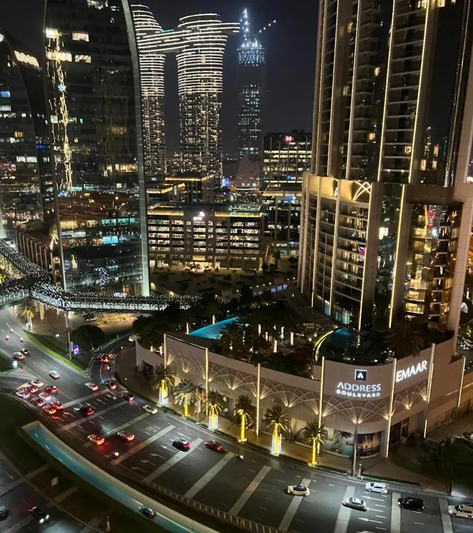 Address Dubai Mall Fashion Avenue Studio 17 Floor 0*,